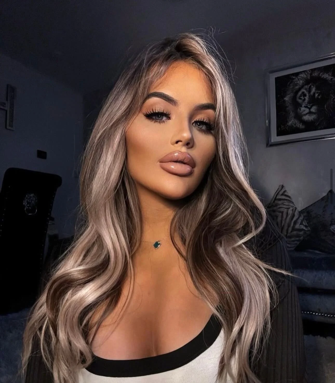 XXX Porn Photo of Nude shelbyeyex 4