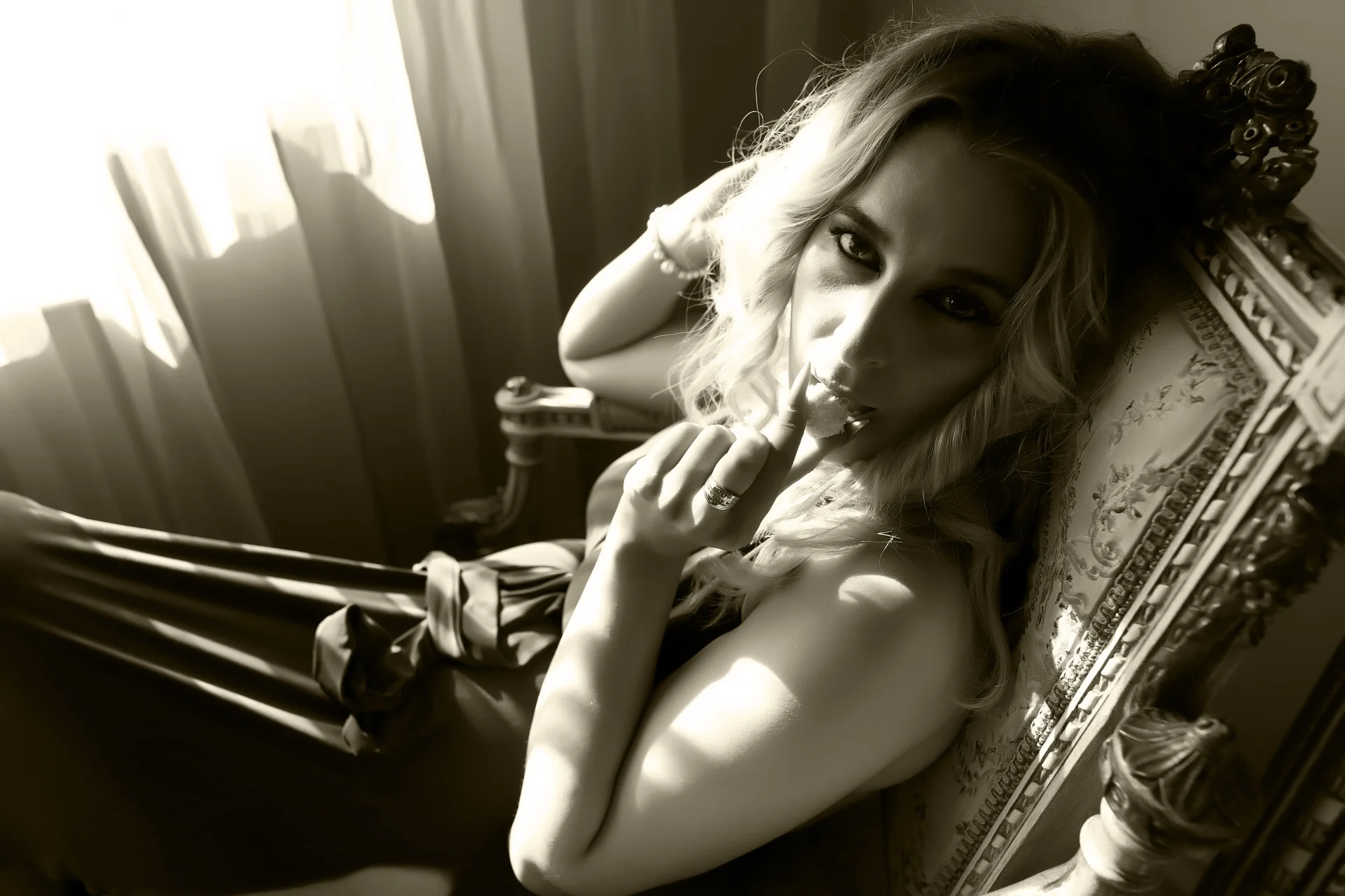 XXX Porn Photo of Nude KarinaNoir 1