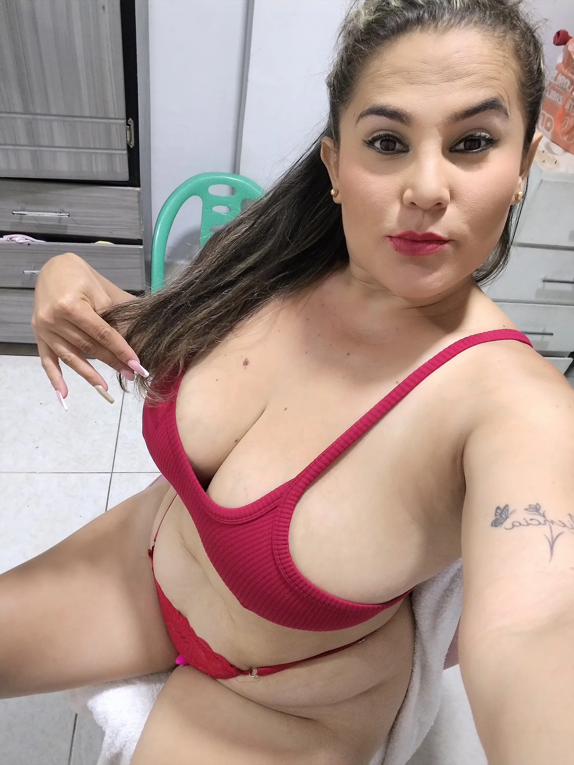 XXX Porn Photo of Nude BUSSY_DIVORCED 13