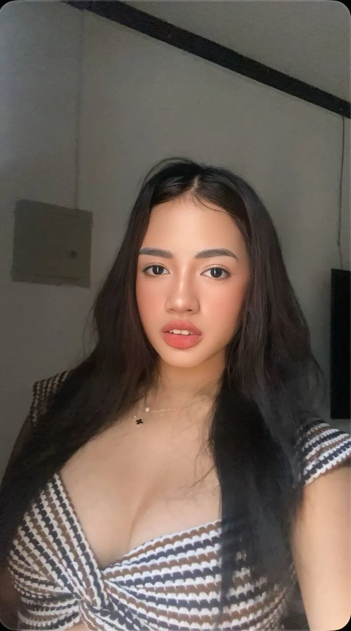 XXX Porn Photo of Nude JanellaFakhoury 2