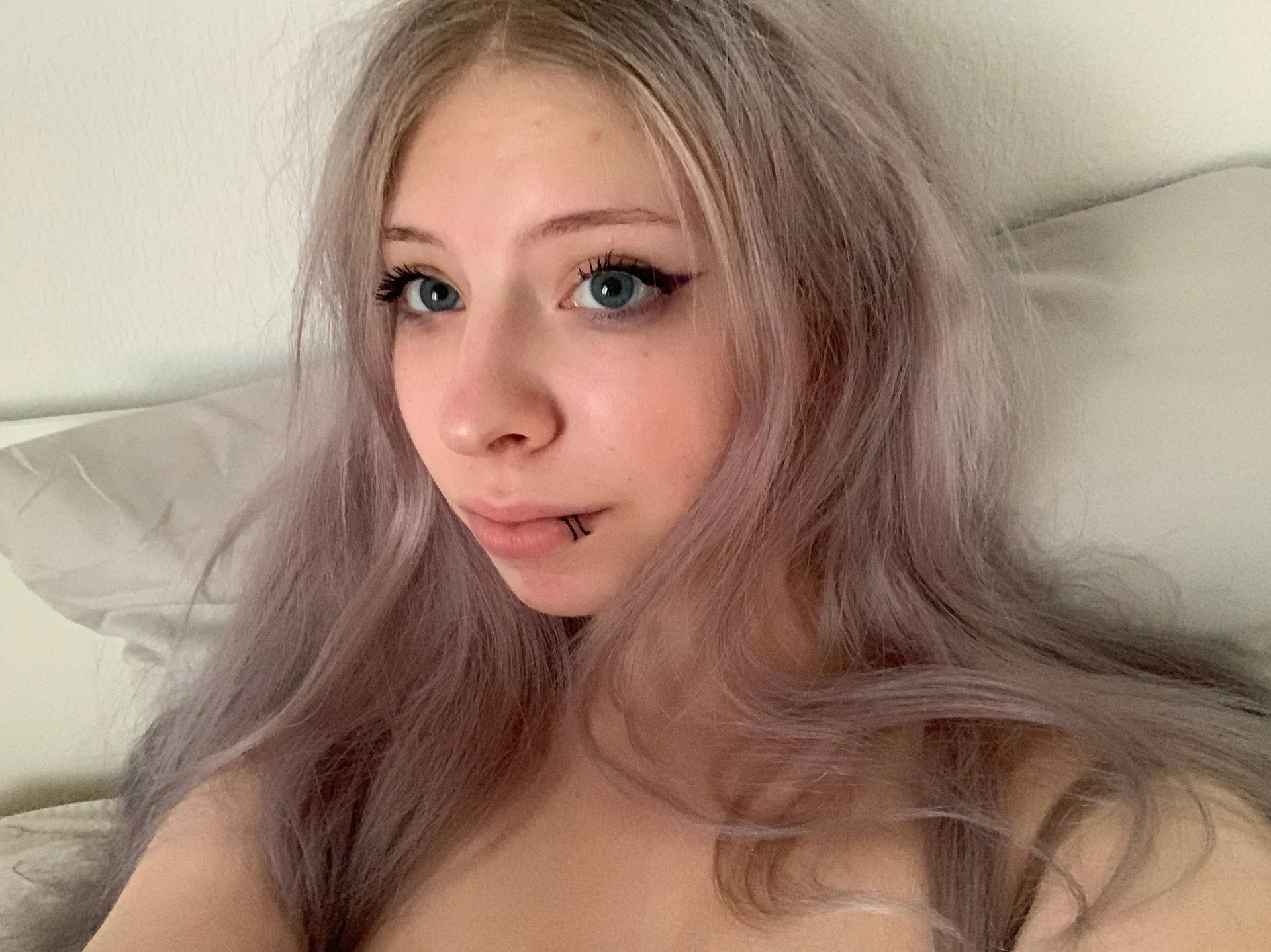 XXX Porn Photo of Nude Mariko69meow 5