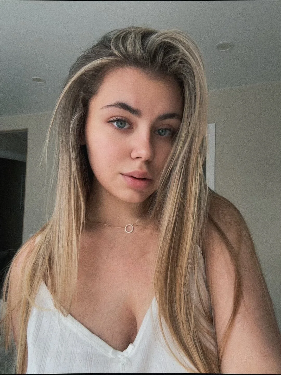 XXX Porn Photo of Nude IsabellaBler 7