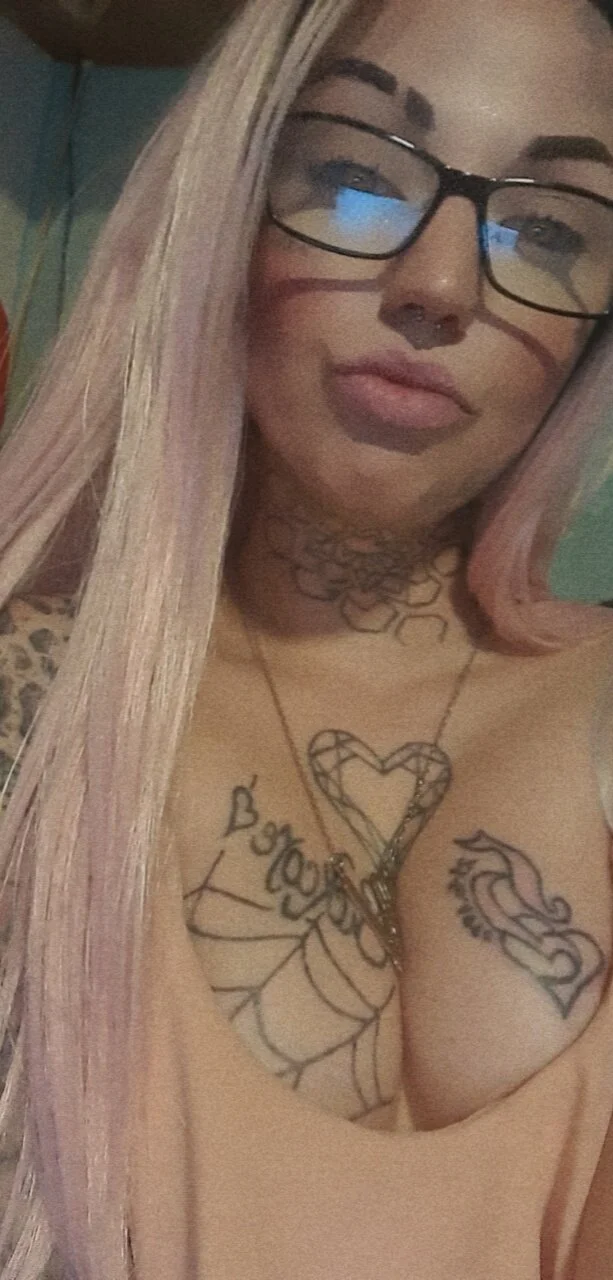 XXX Porn Photo of Nude RoxxyInk 98