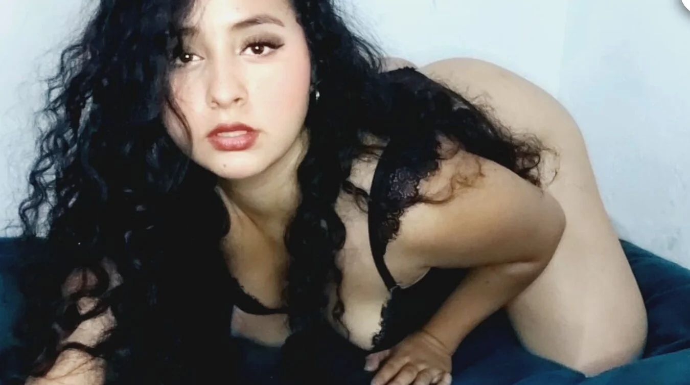 XXX Porn Photo of Nude scarlettmon0 7