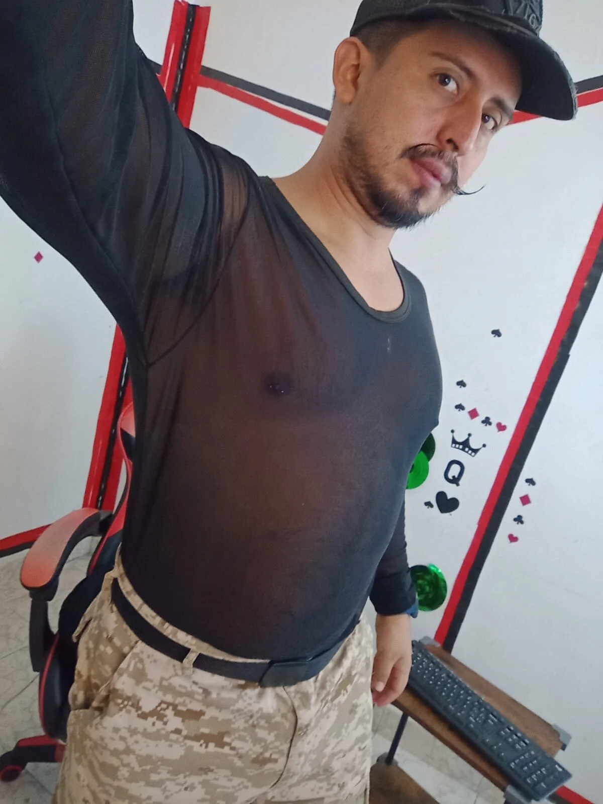 XXX Porn Photo of Nude KalethBigDick 1910