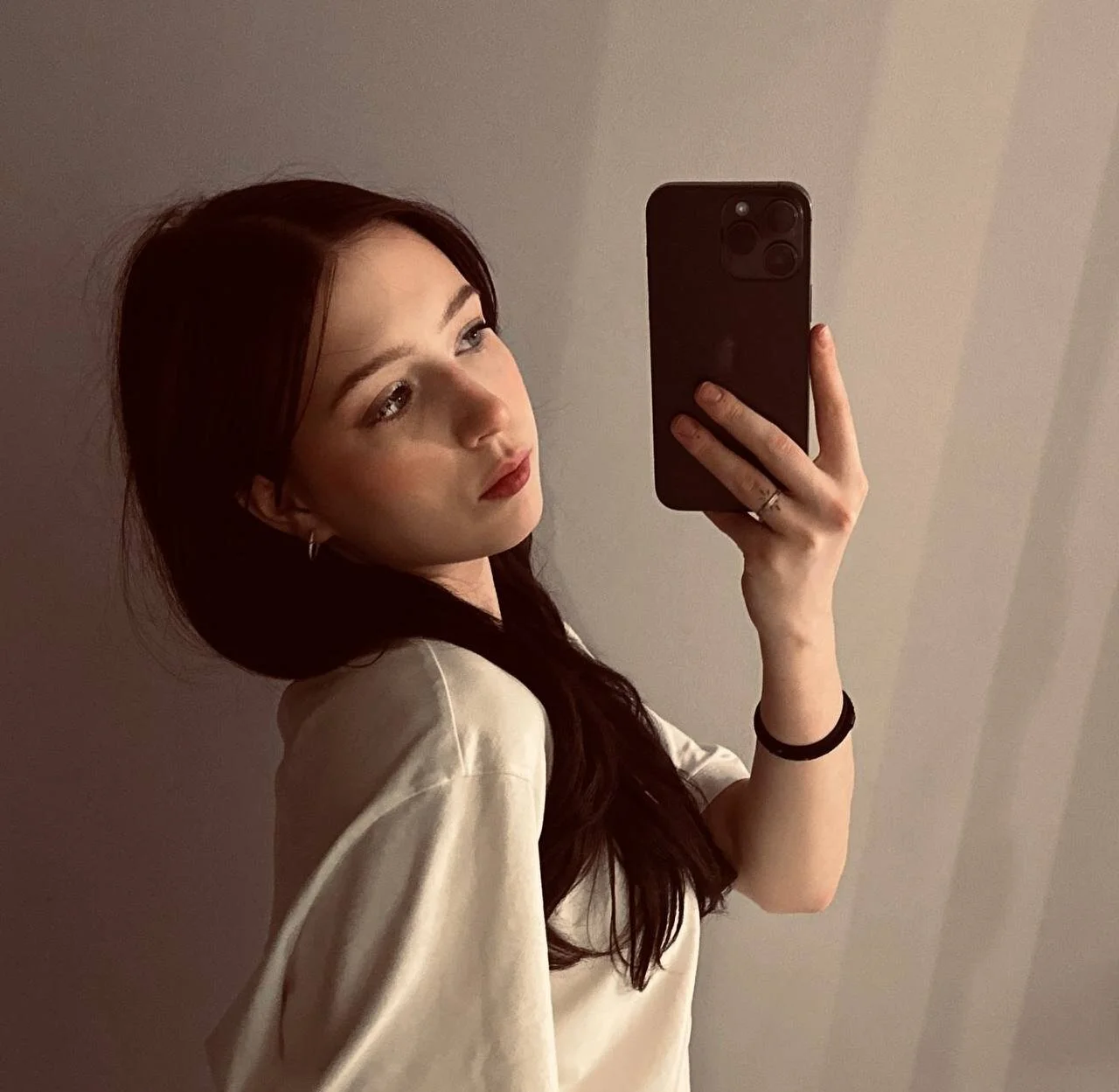 XXX Porn Photo of Nude NextDoorKiora 4