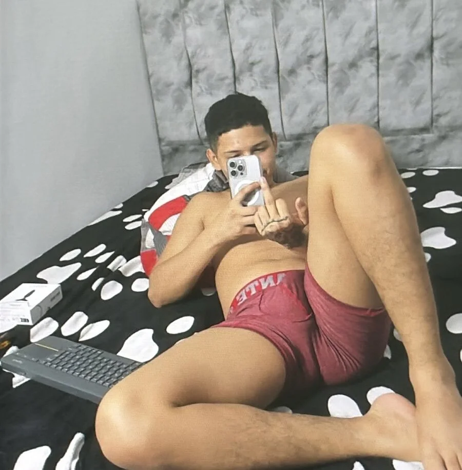 XXX Porn Photo of Nude maykyboyx 3