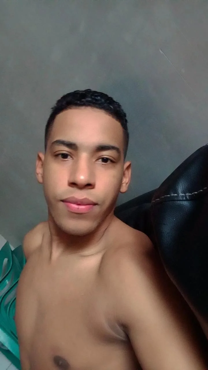 XXX Porn Photo of Nude Luigi_Ferrer 2