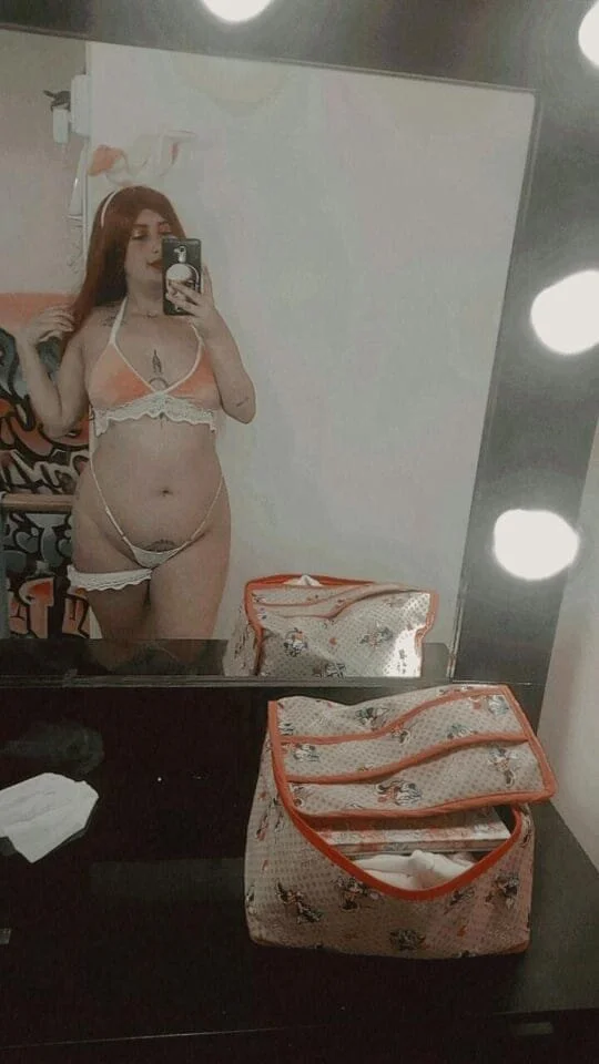 XXX Porn Photo of Nude lussyevans24 11