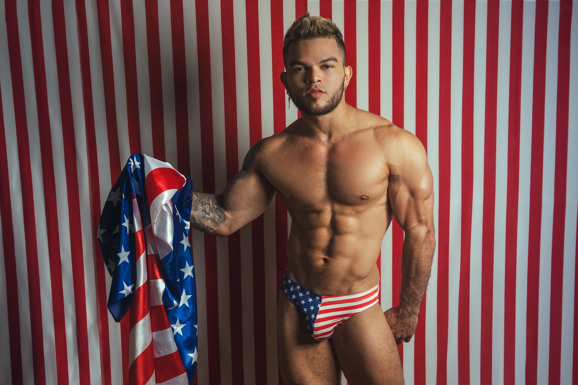 XXX Porn Photo of Nude vincent_carusso94 11