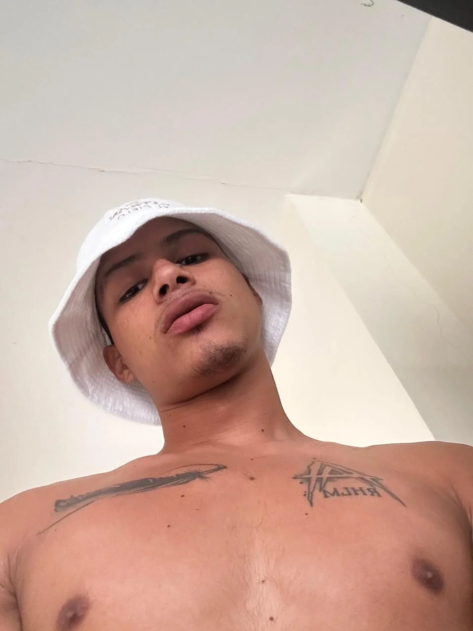 XXX Porn Photo of Nude Rodneribarra 1
