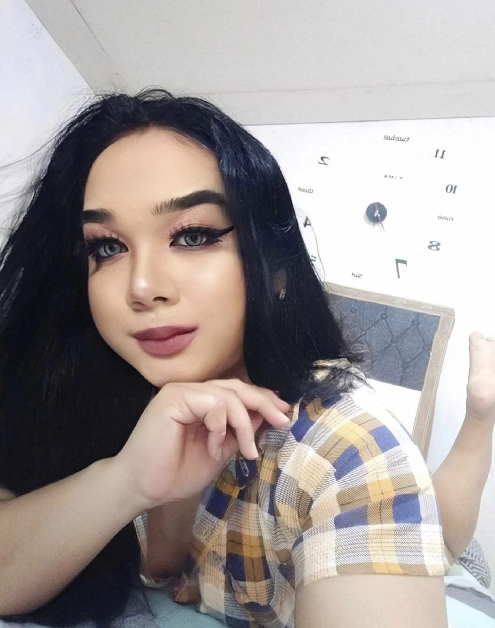 XXX Porn Photo of Nude MissBigCockLUCYxxx 4