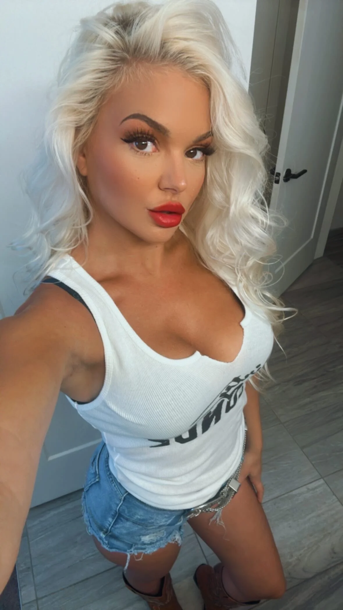 XXX Porn Photo of Nude badblondebunny 5