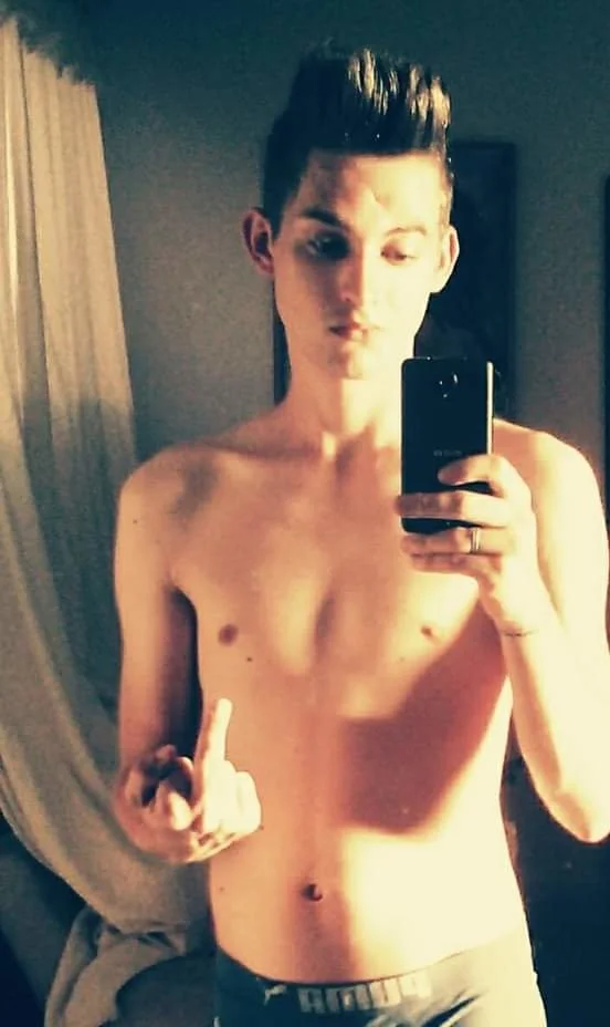 XXX Porn Photo of Nude yourboysexy19 6