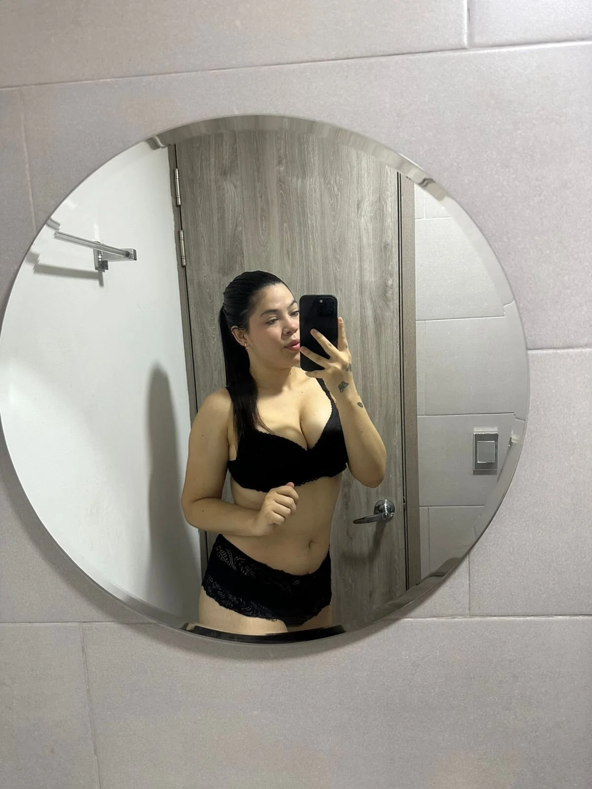 XXX Porn Photo of Nude yasmin_max1 5