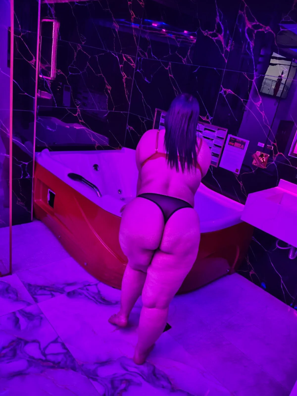 XXX Porn Photo of Nude kiara_scottt 61