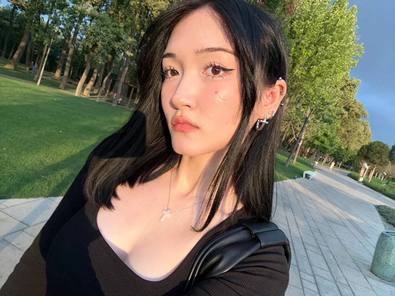XXX Porn Photo of Nude yung_leana 9