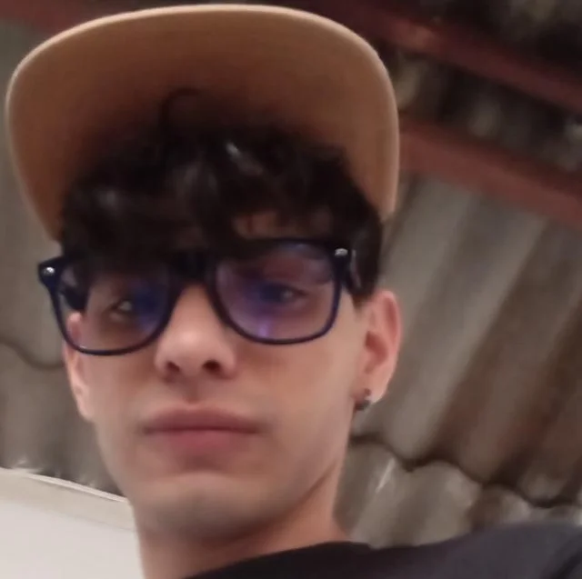 XXX Porn Photo of Nude GrayHornyX 2