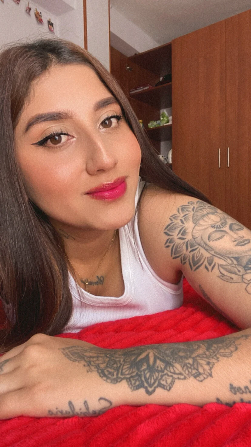 XXX Porn Photo of Nude croftsmila 4