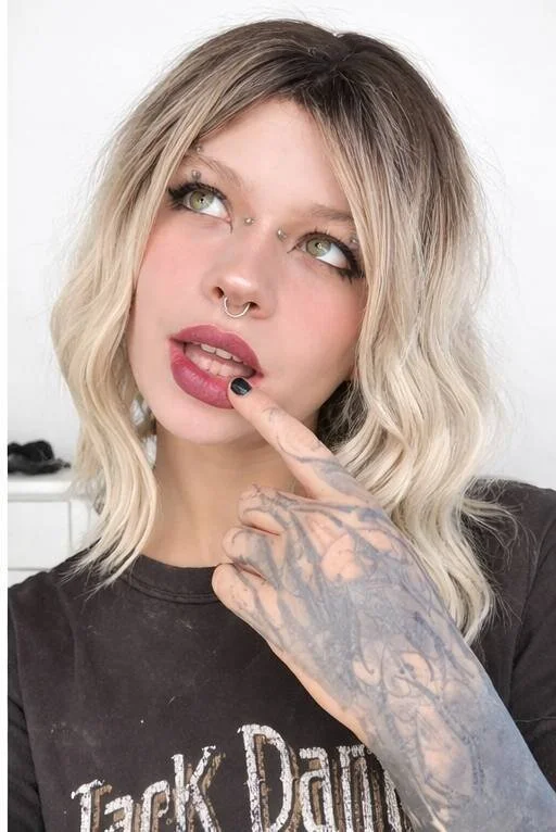 XXX Porn Photo of Nude MeowMixer 13
