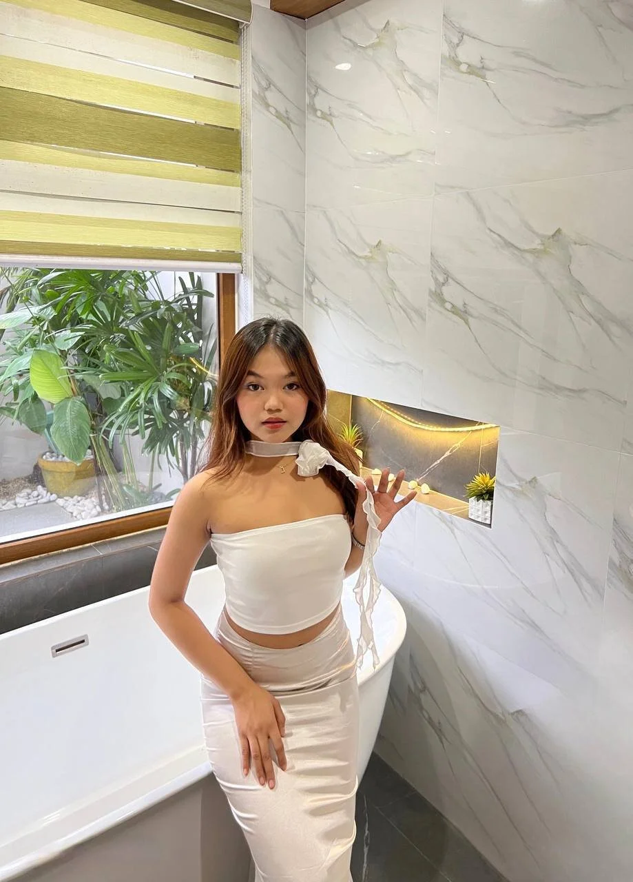 XXX Porn Photo of Nude LynneCharley 3