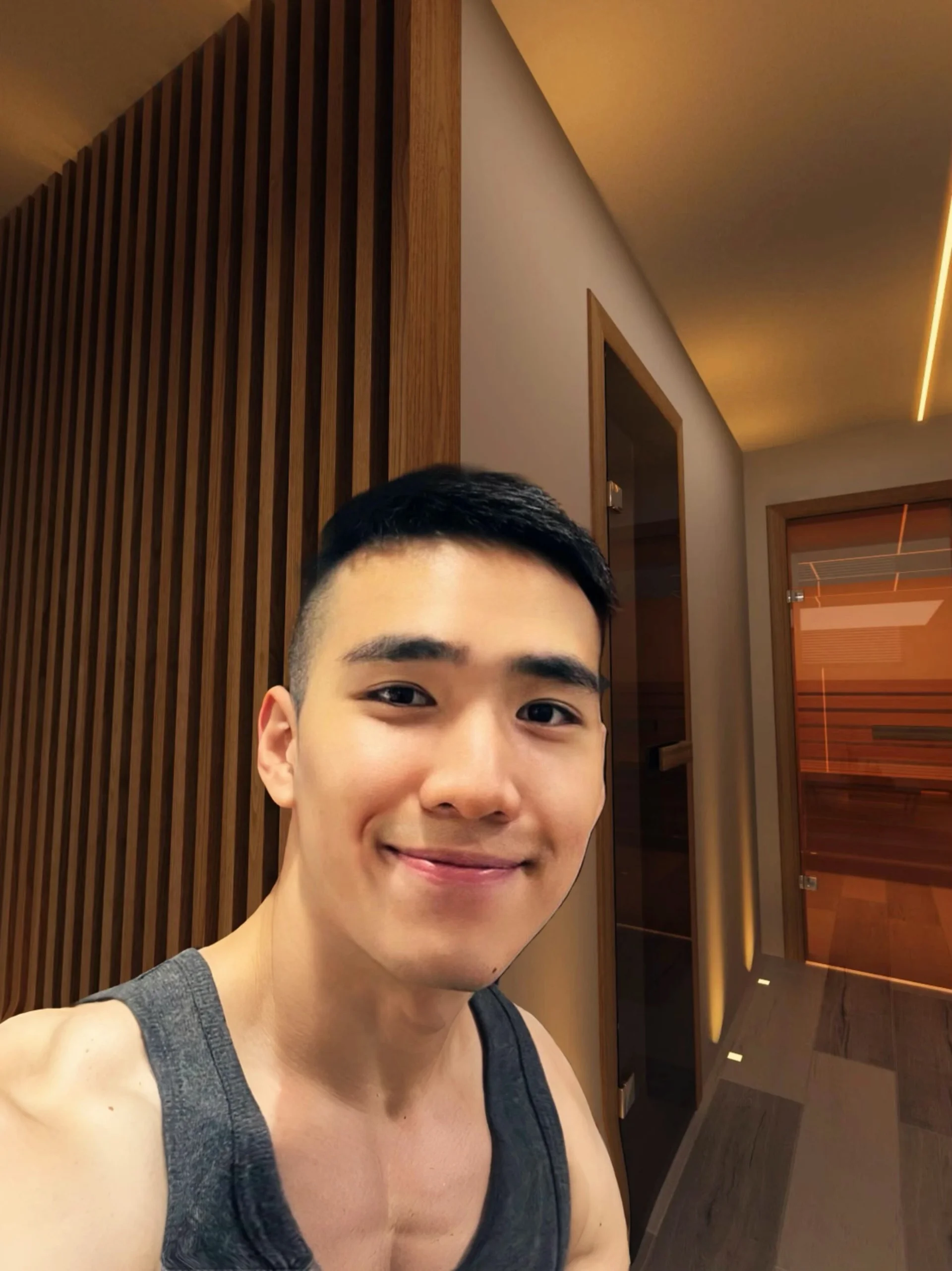 XXX Porn Photo of Nude AirboyTy 9