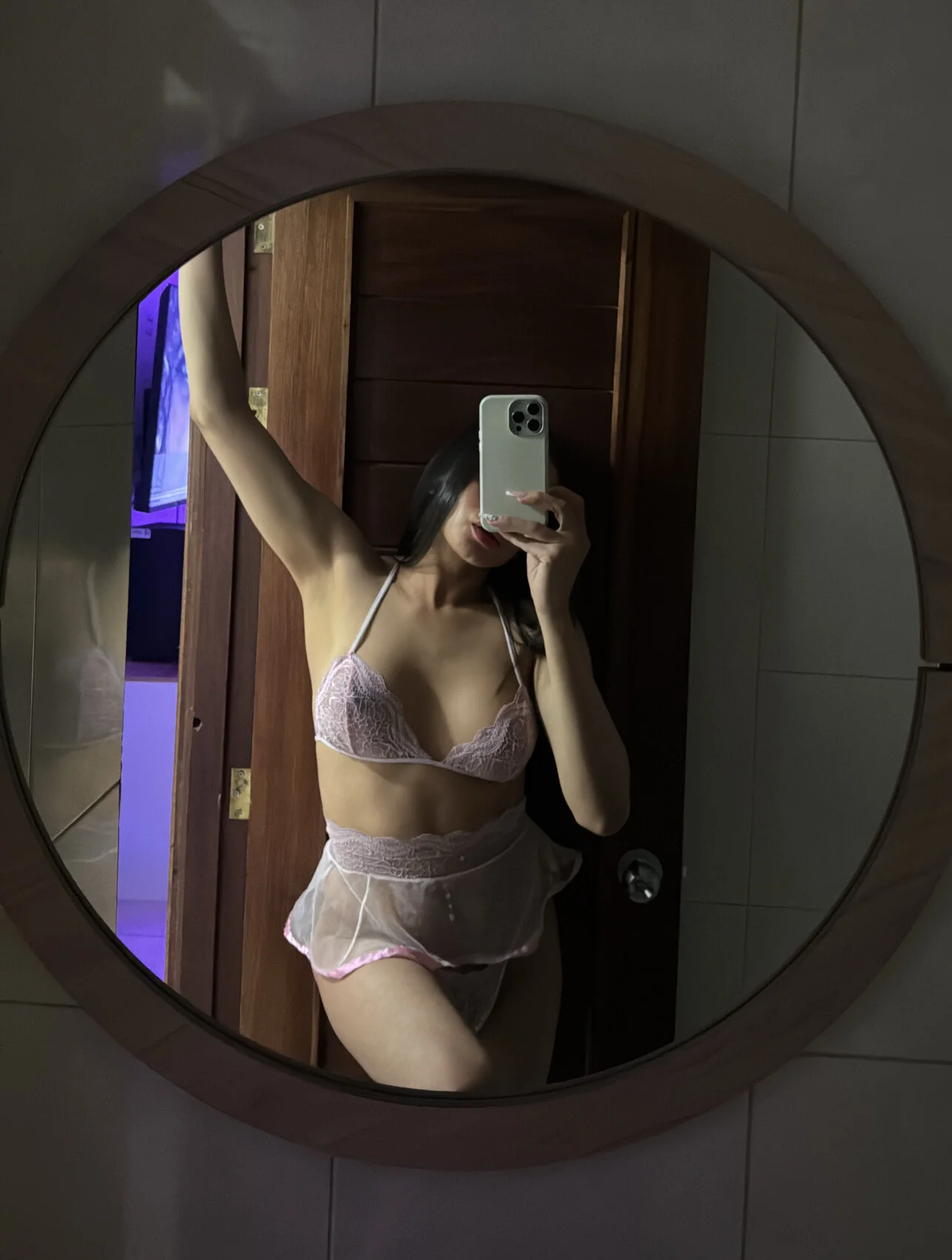 XXX Porn Photo of Nude alee_lenoxx 92