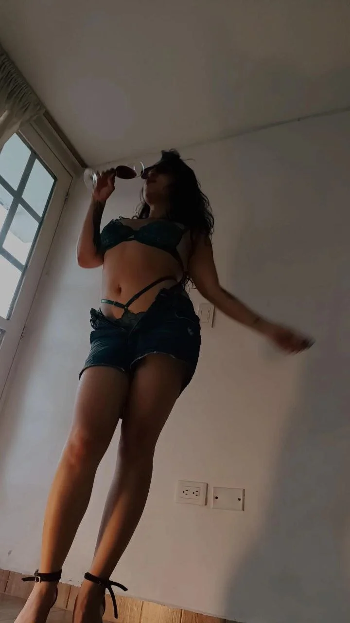 XXX Porn Photo of Nude hancock-boa 103
