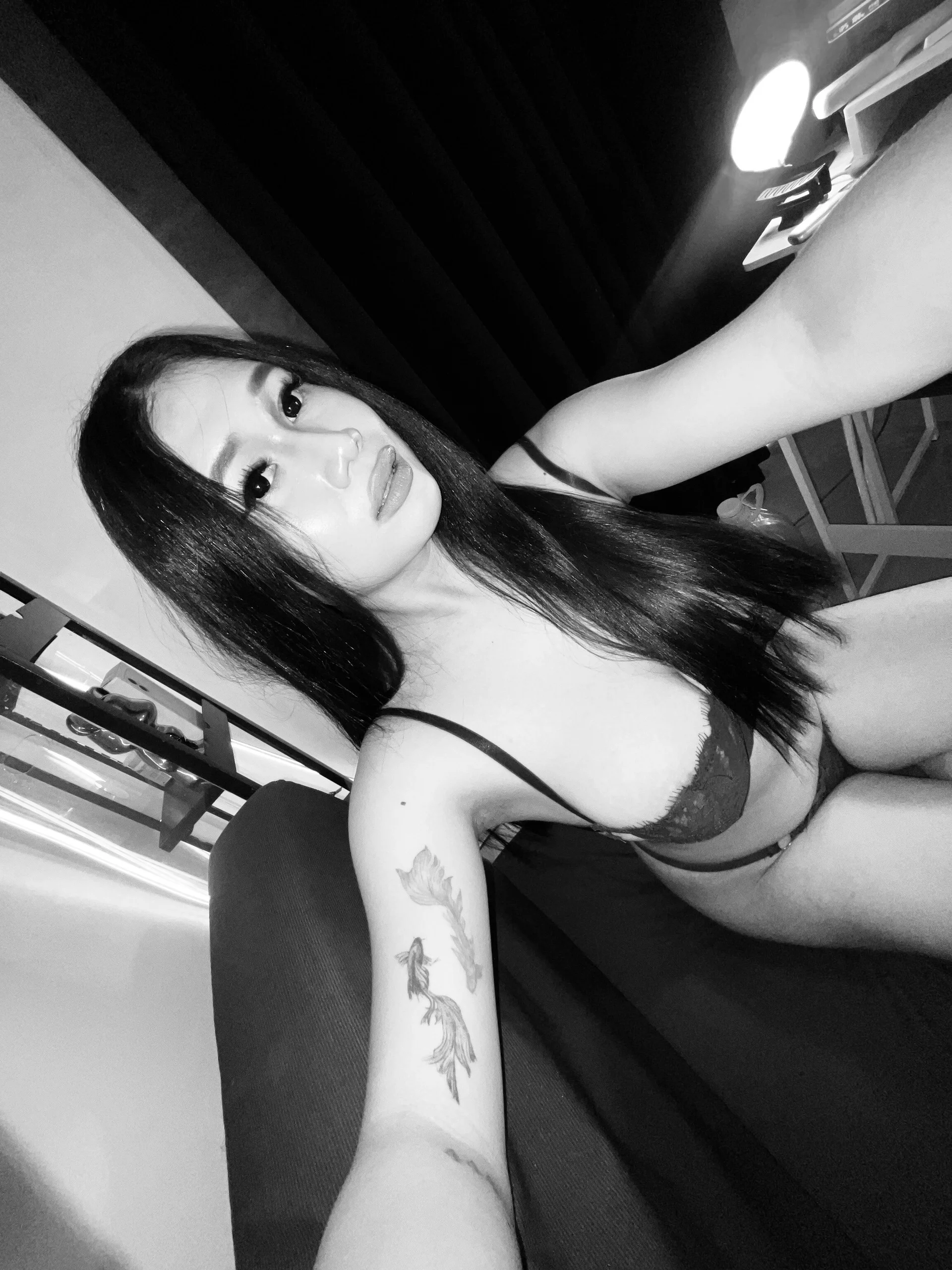 XXX Porn Photo of Nude CumdesireIyahx 9