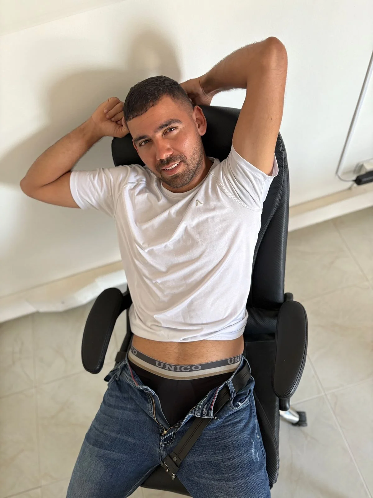 XXX Porn Photo of Nude magnus_serket 36