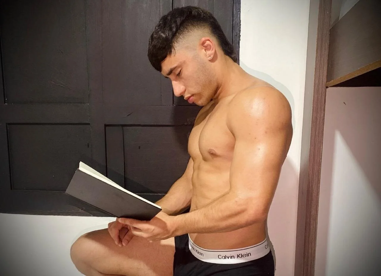 XXX Porn Photo of Nude gato_pascal 15