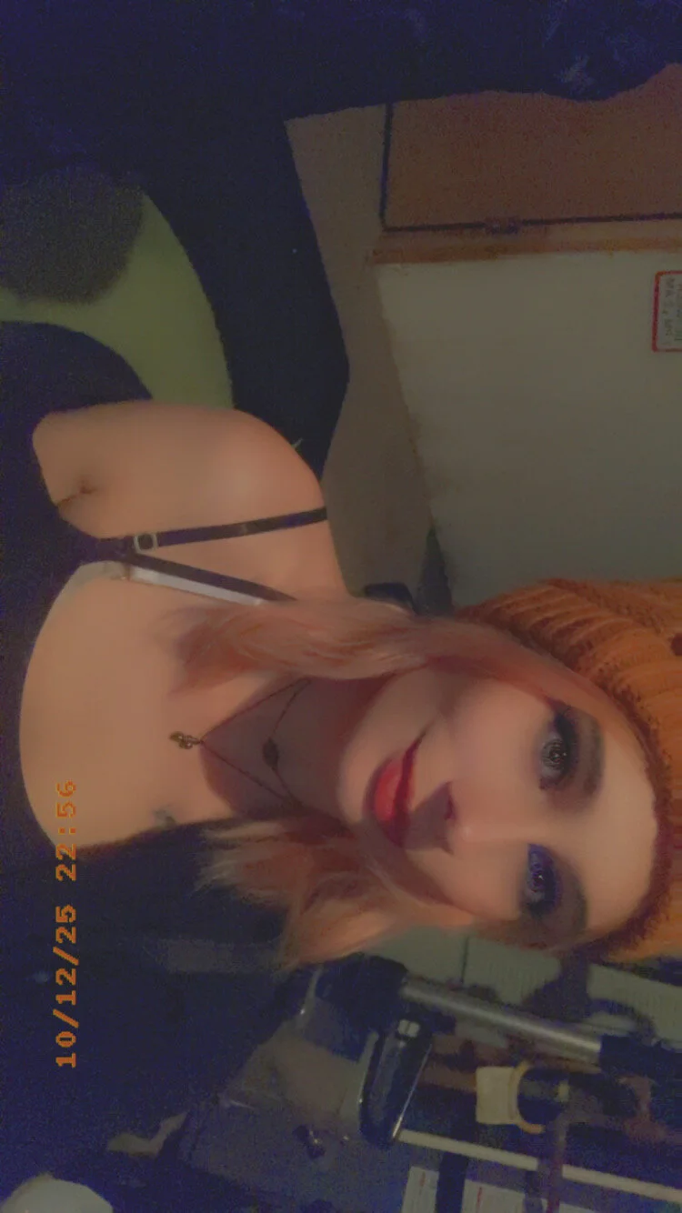 XXX Porn Photo of Nude EroticKityii 2