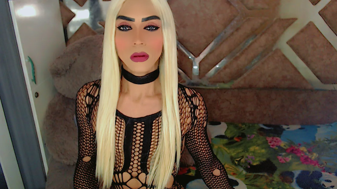 XXX Porn Photo of Nude Michell_Queen 33