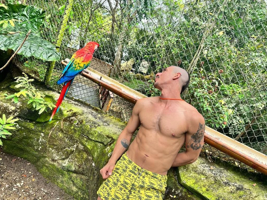 XXX Porn Photo of Nude lazzon_bastion 15
