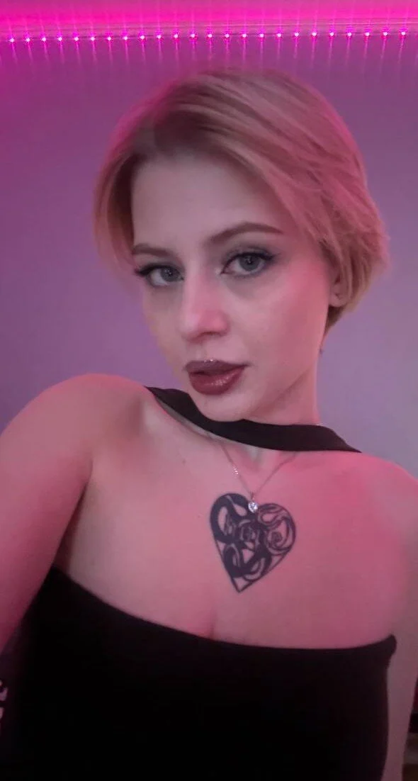 XXX Porn Photo of Nude chloewinter 5