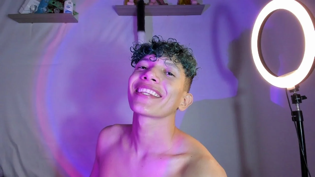 XXX Porn Photo of Nude Im_Alejo 1