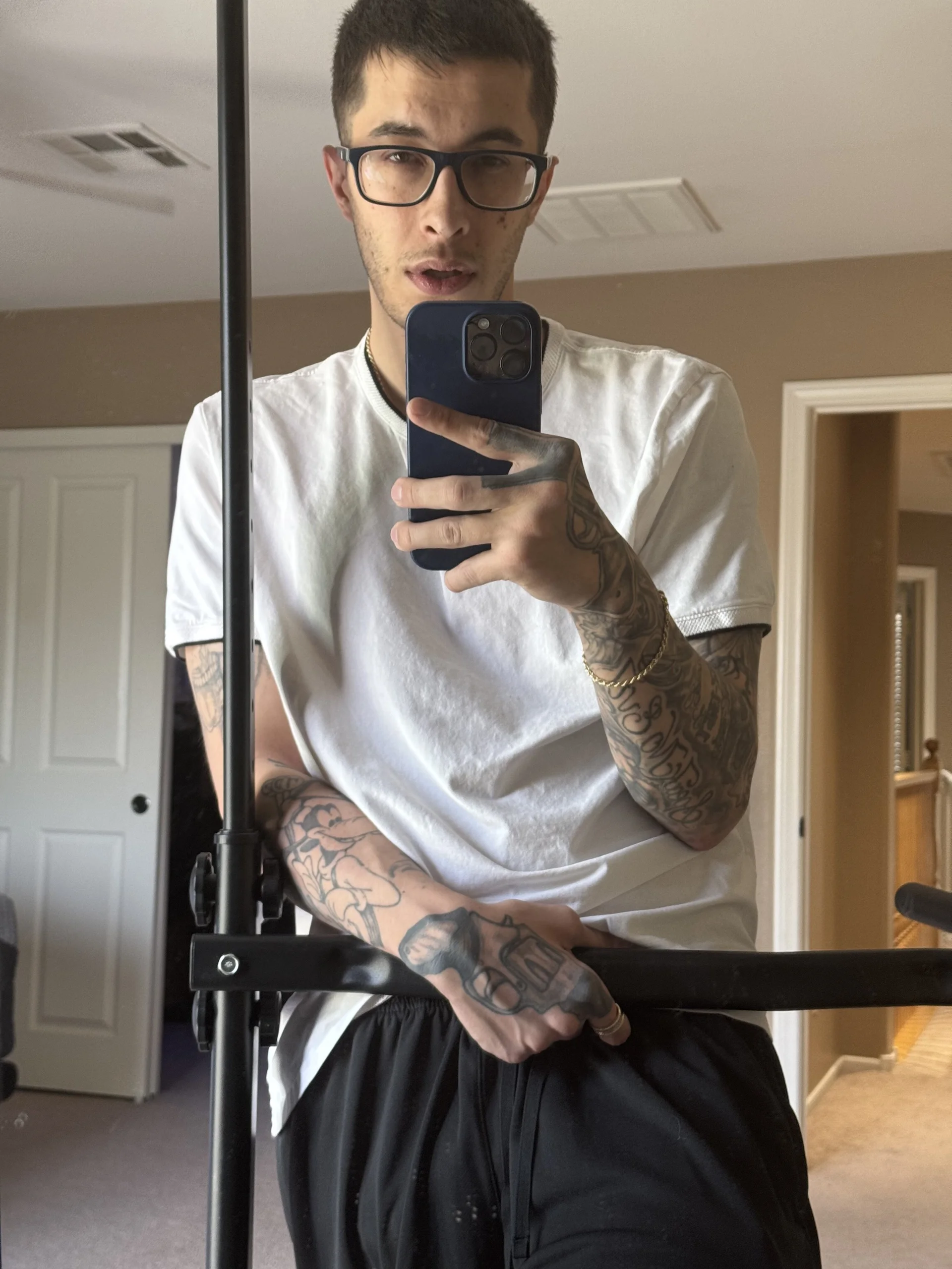 XXX Porn Photo of Nude JuicyJoshy 176
