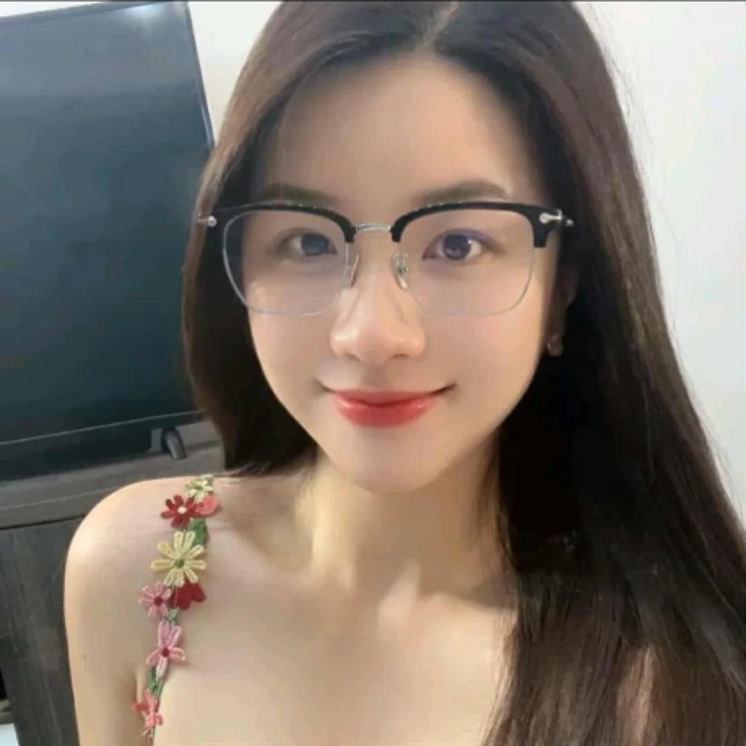 XXX Porn Photo of Nude Niramiu 1