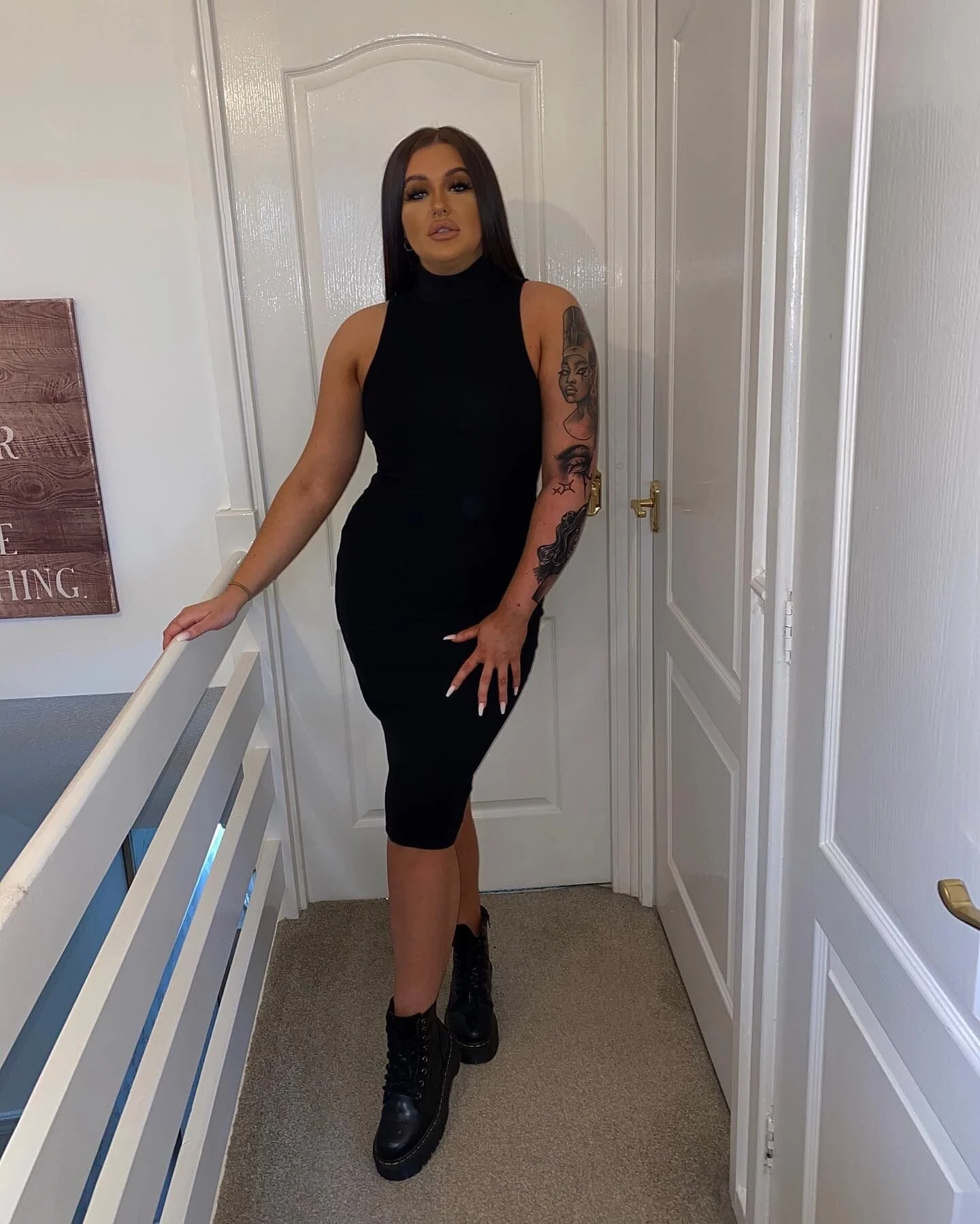 XXX Porn Photo of Nude MissRaven_x 5