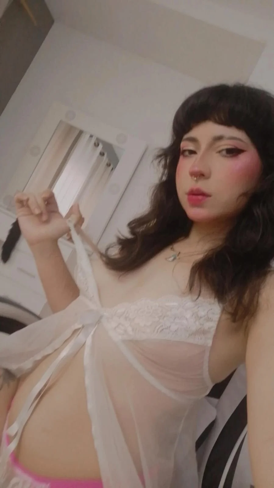 XXX Porn Photo of Nude miadavisXXX 18