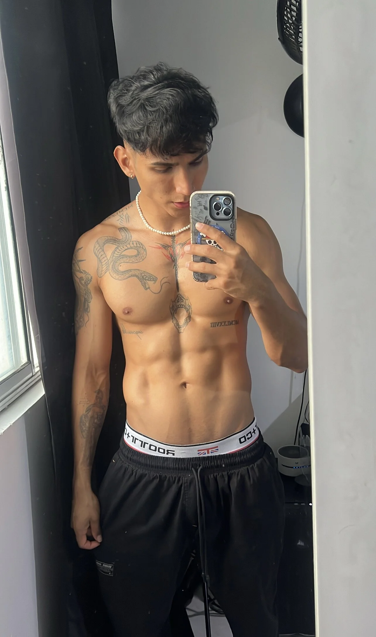 XXX Porn Photo of Nude muscle_boyhorny 197