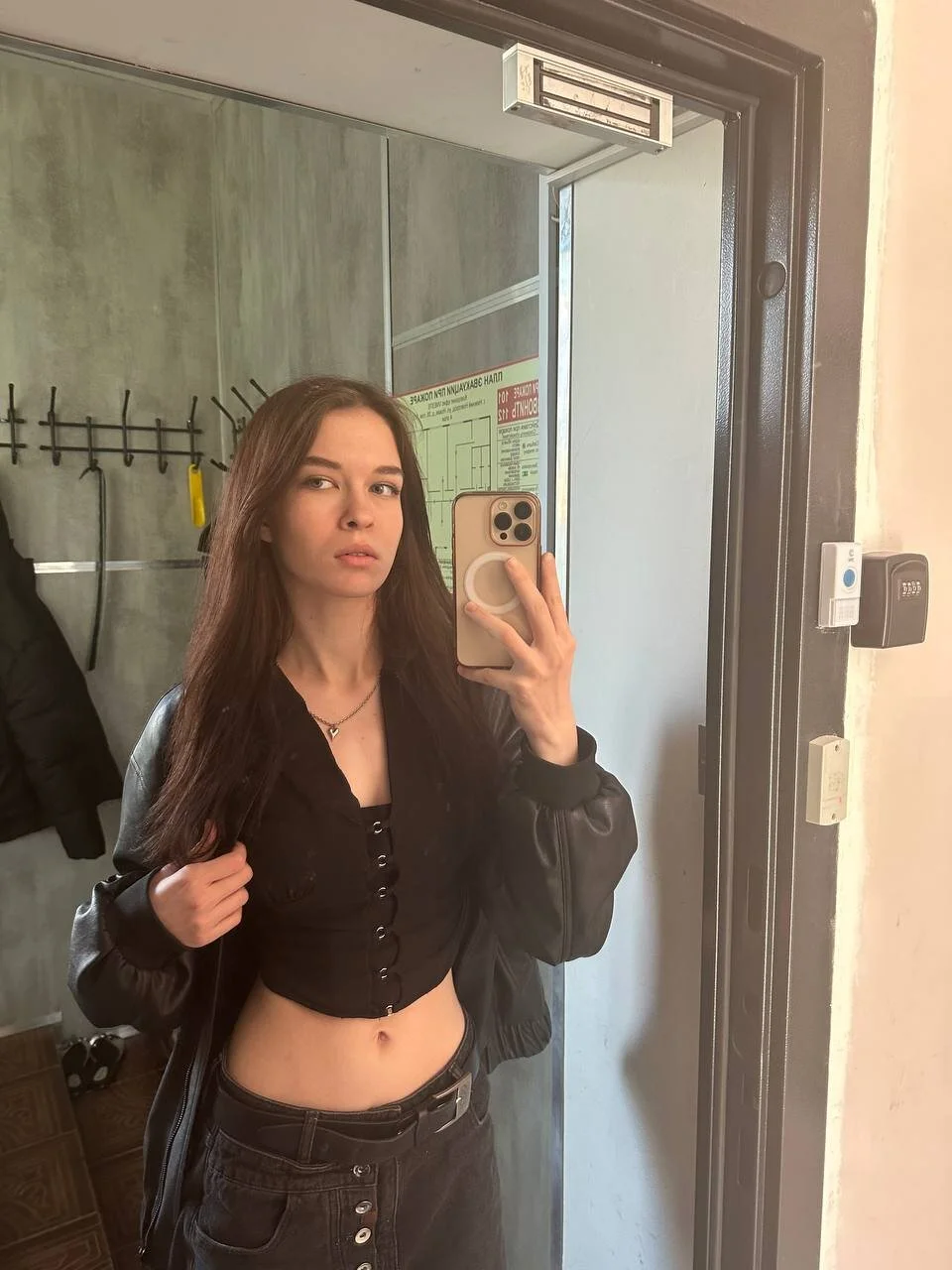 XXX Porn Photo of Nude ElliRusk 12