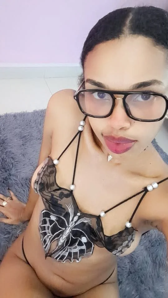 XXX Porn Photo of Nude bella_moonlight_cr 2