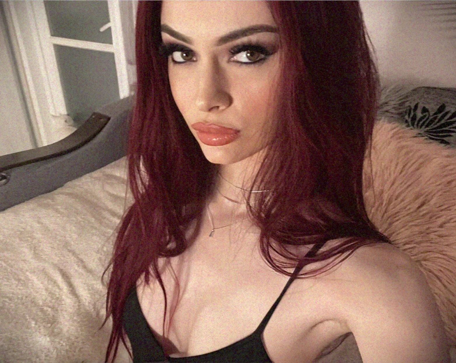 XXX Porn Photo of Nude EvoletteLouLou 18