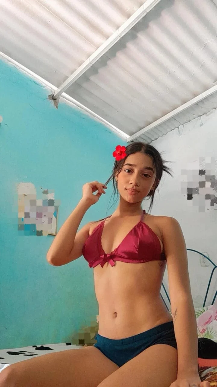 XXX Porn Photo of Nude Zoe_Sweett18 3
