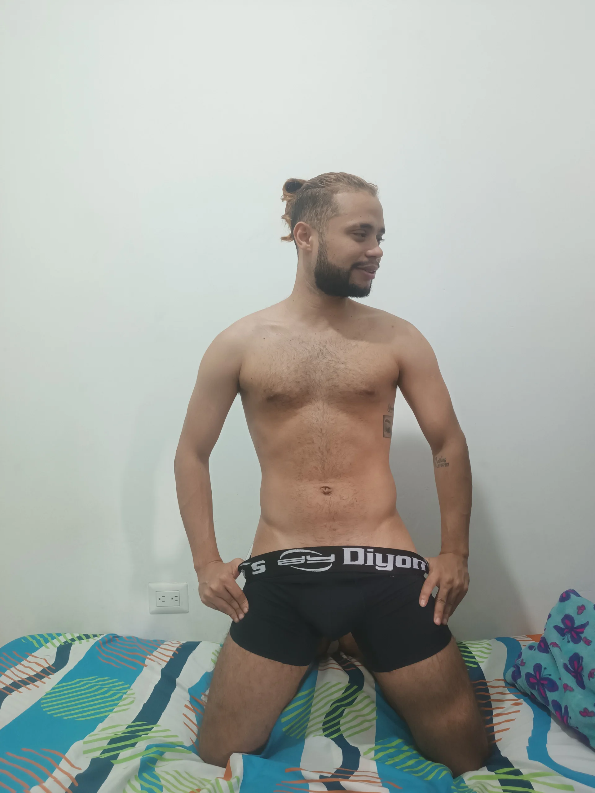 XXX Porn Photo of Nude elvickingo69 17
