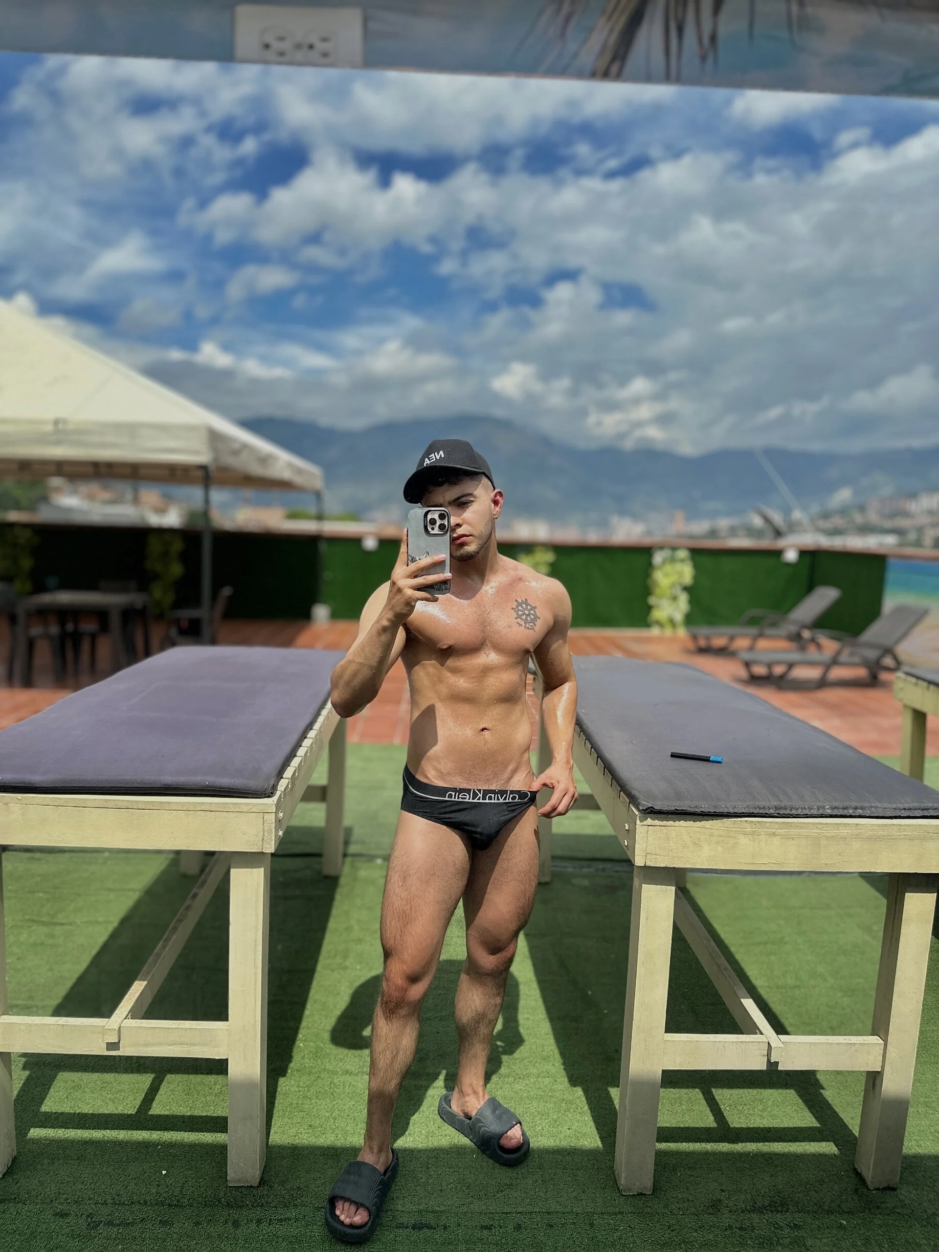 XXX Porn Photo of Nude GrantBlake 2