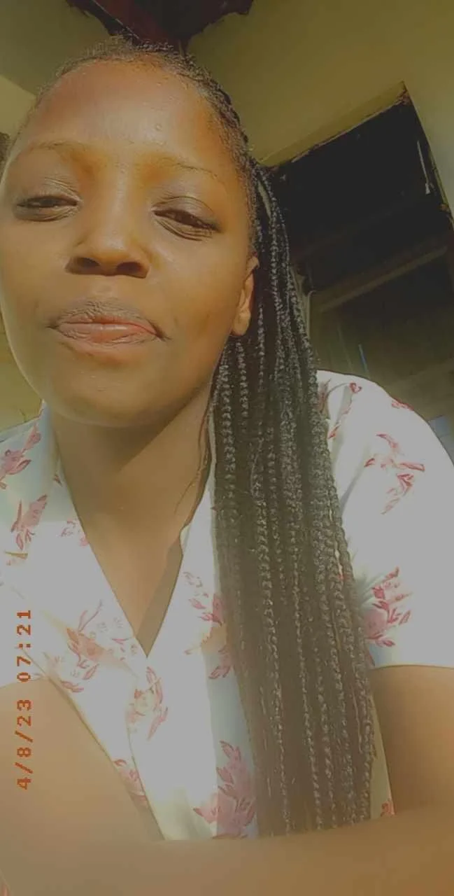 Zuzu_angel