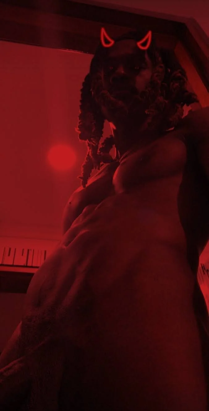 XXX Porn Photo of Nude diablomedallo 6