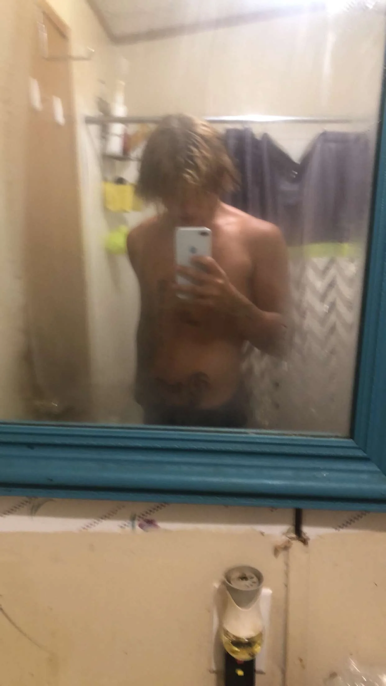 XXX Porn Photo of Nude loganwheaton19 5
